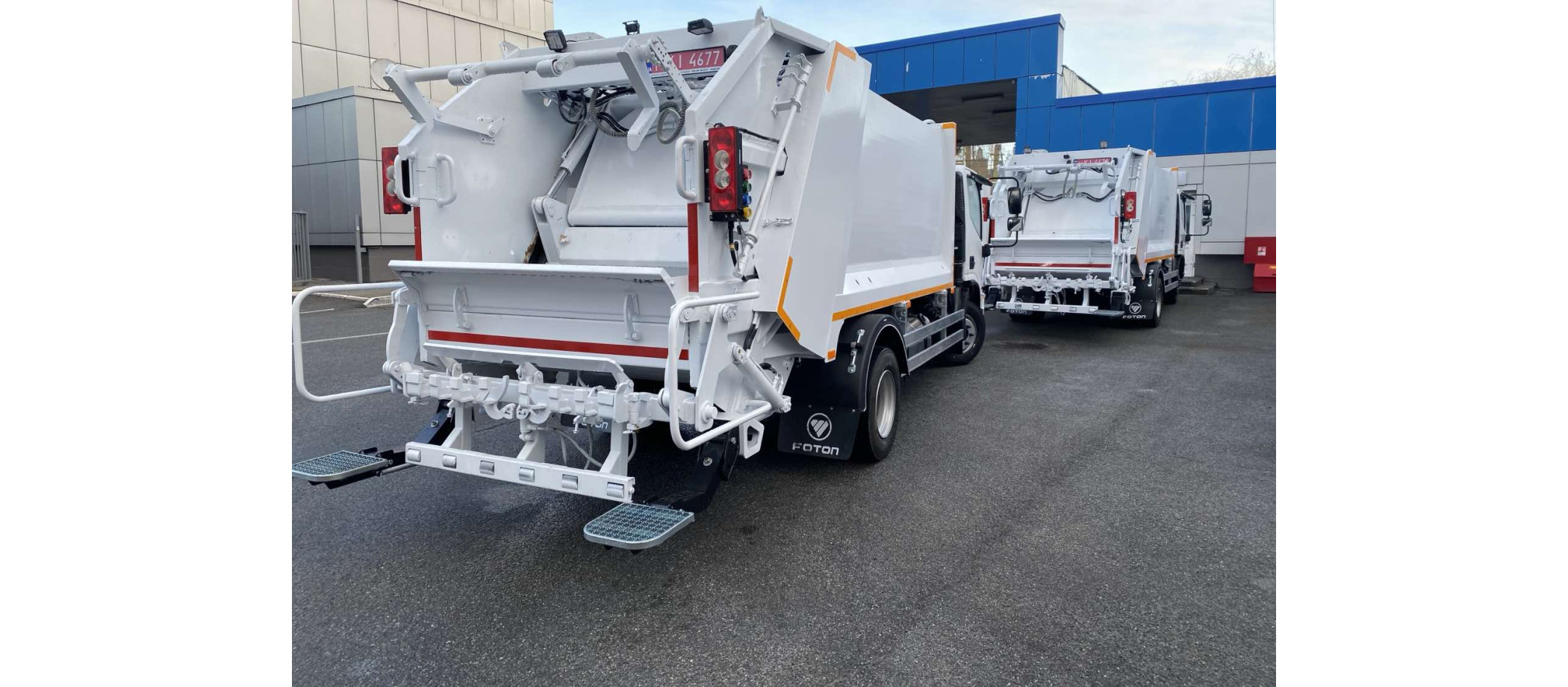 U-TRUCK розпочинає новий 2025 рік із відвантаження чергової партії сміттєвозів!